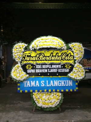 Papan Bunga Duka di Pabelan